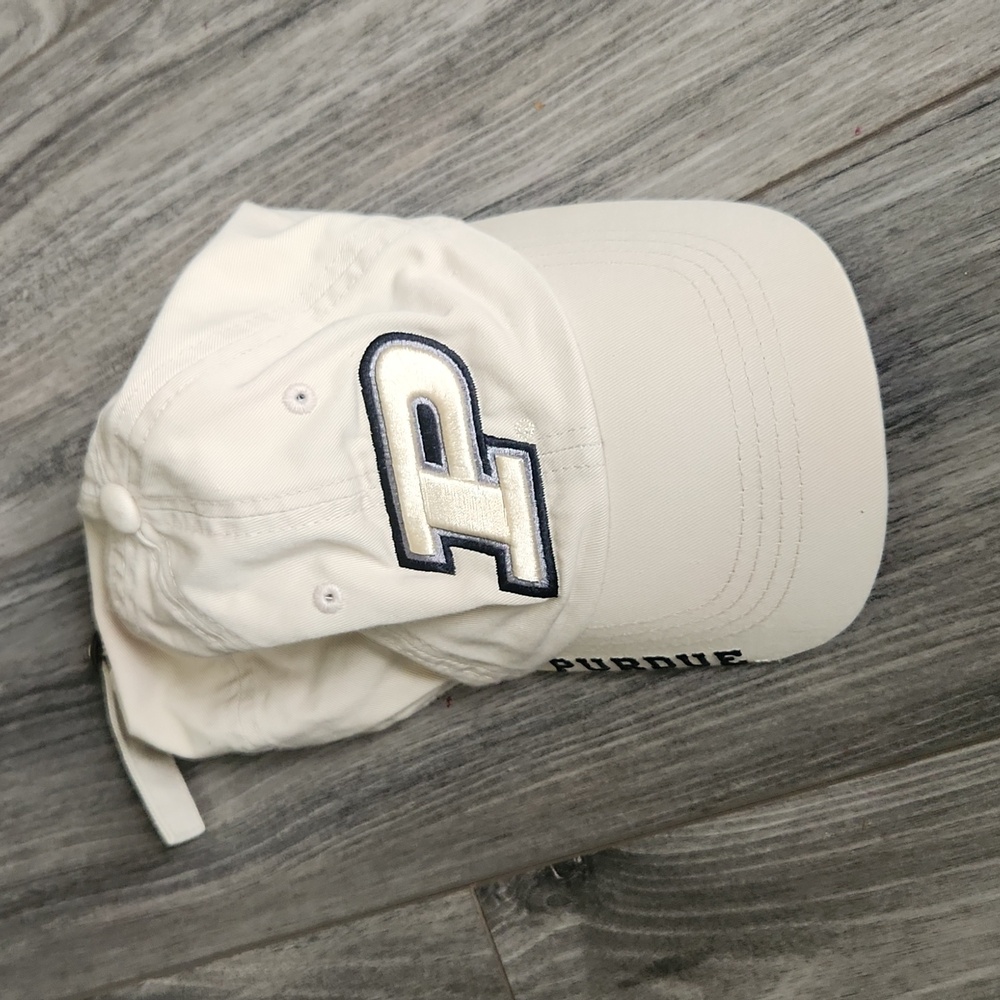 Purdue adjustable hat
